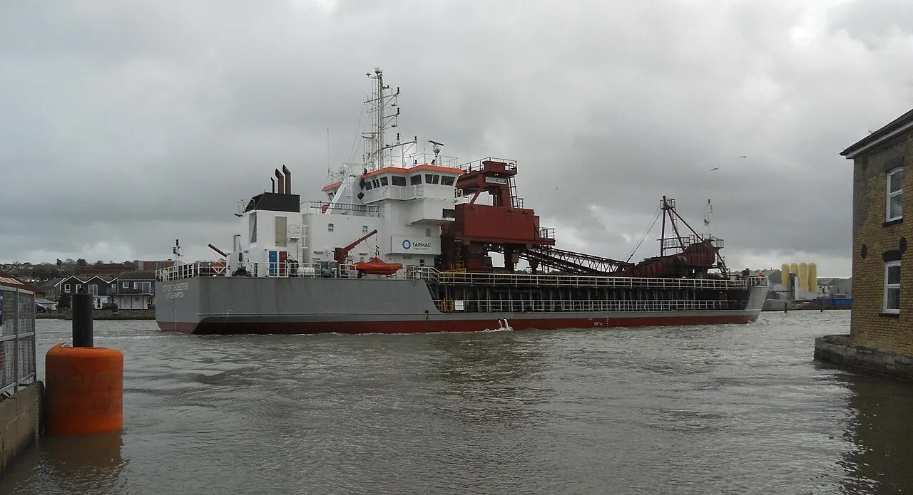 dredger ship river