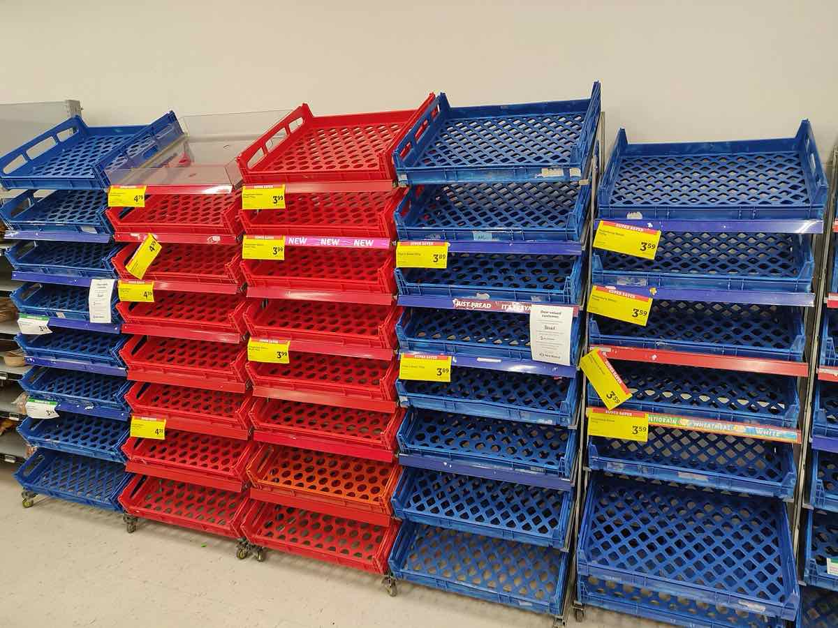 supermarket bread shelves