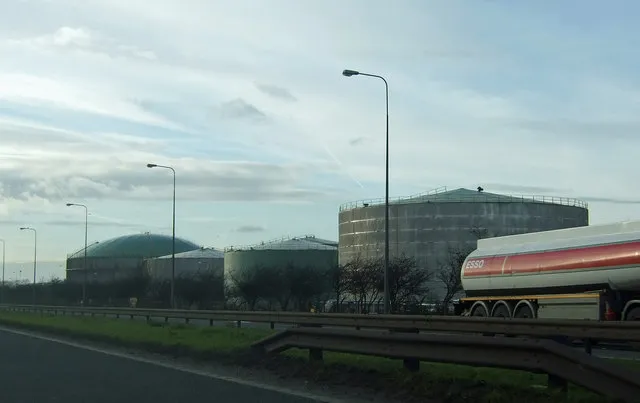oil refinery storage tanks