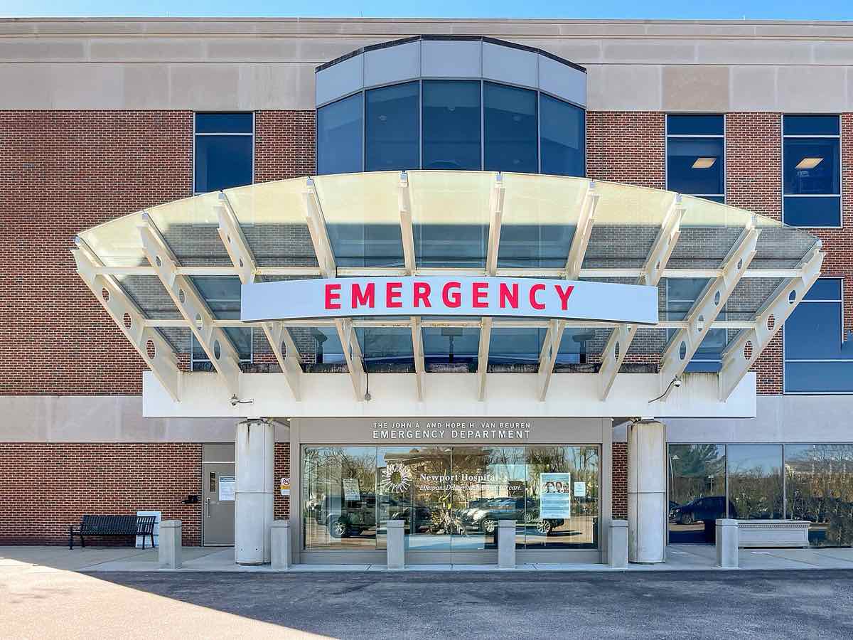 hospital emergency department entrance