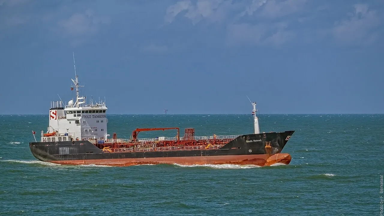 oil tanker ship sea